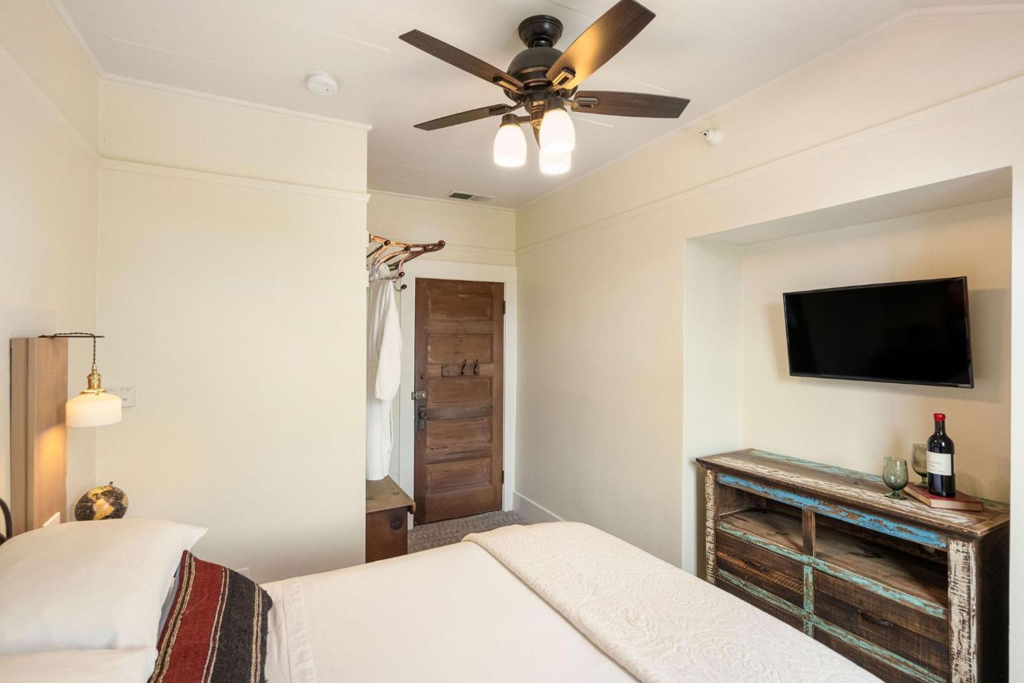 Sonoma Hotel Inn 3*
