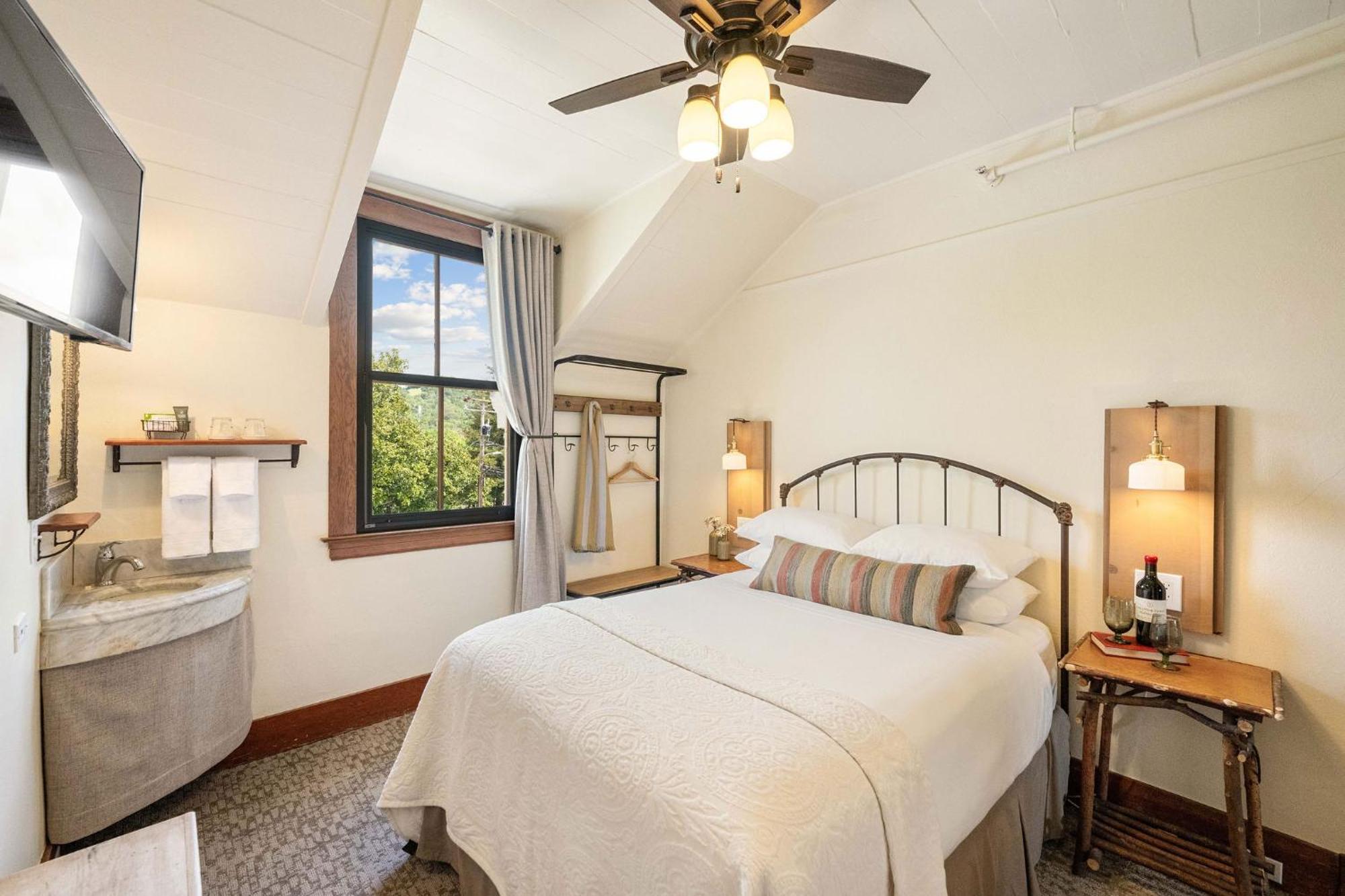 Sonoma Hotel Inn 3*