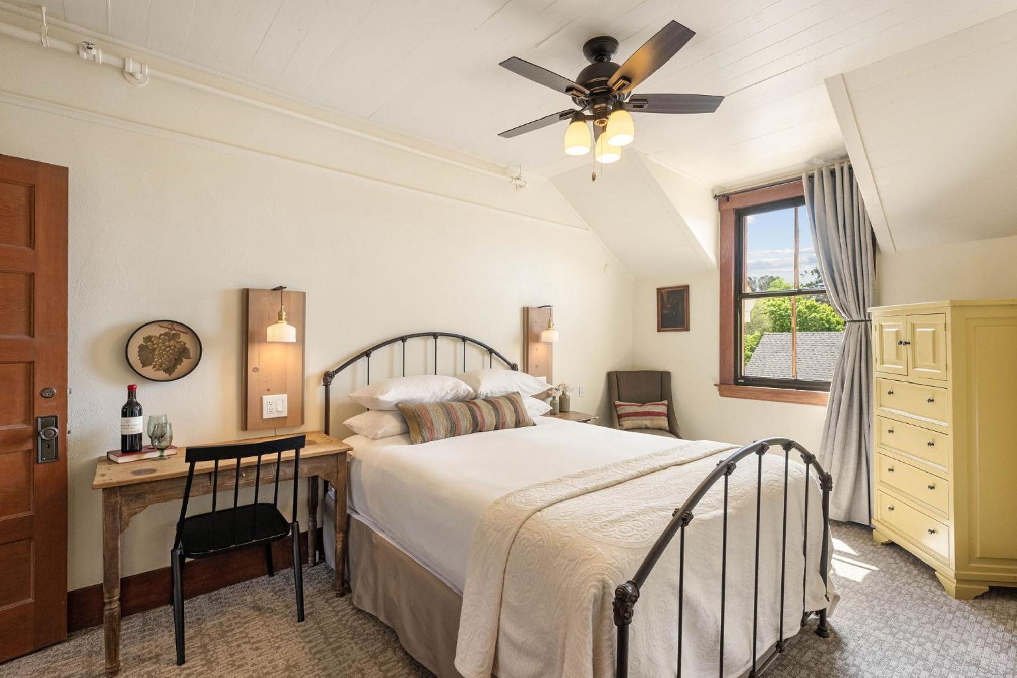 Sonoma Hotel Inn 3*
