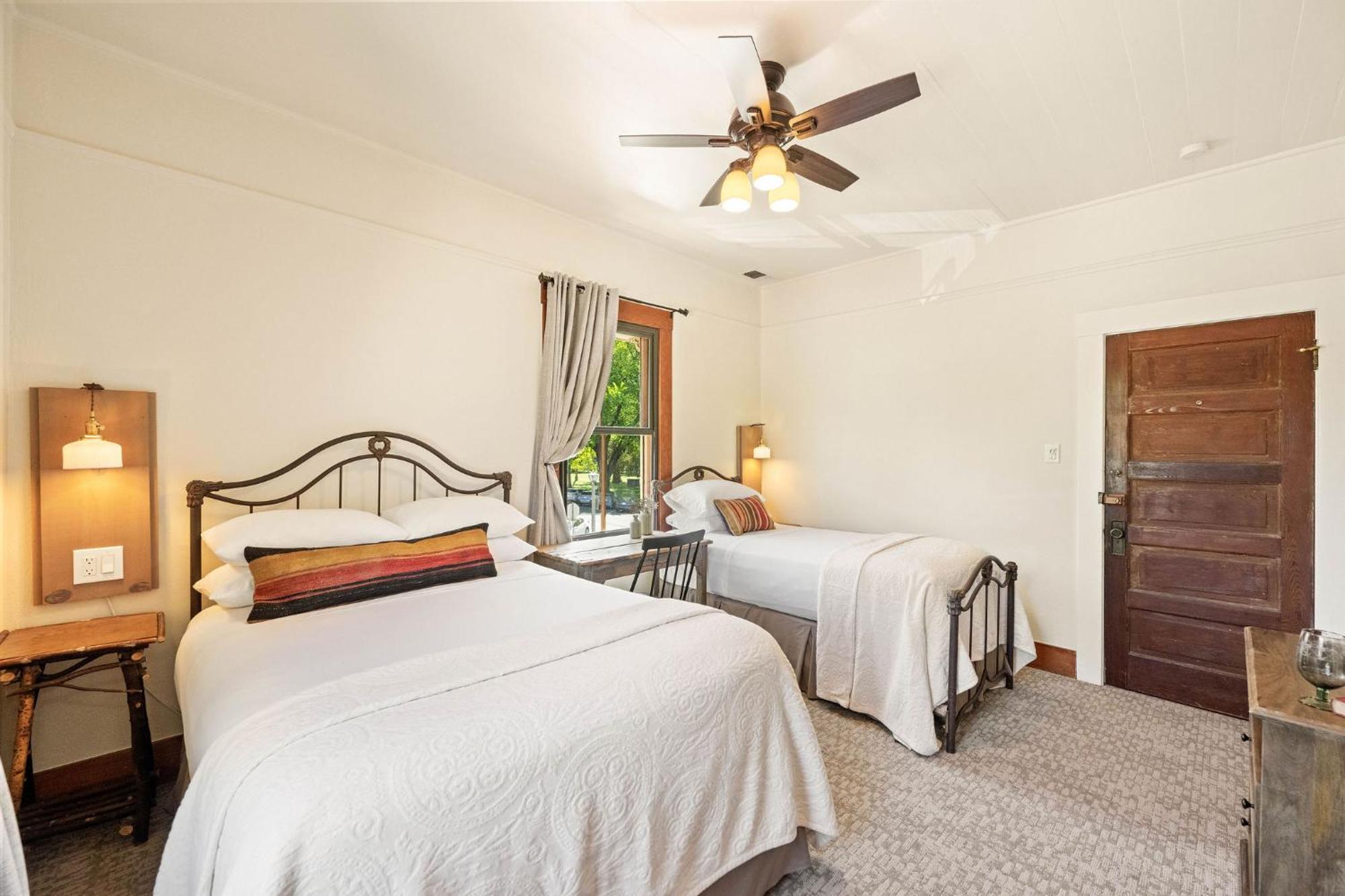 Sonoma Hotel Inn