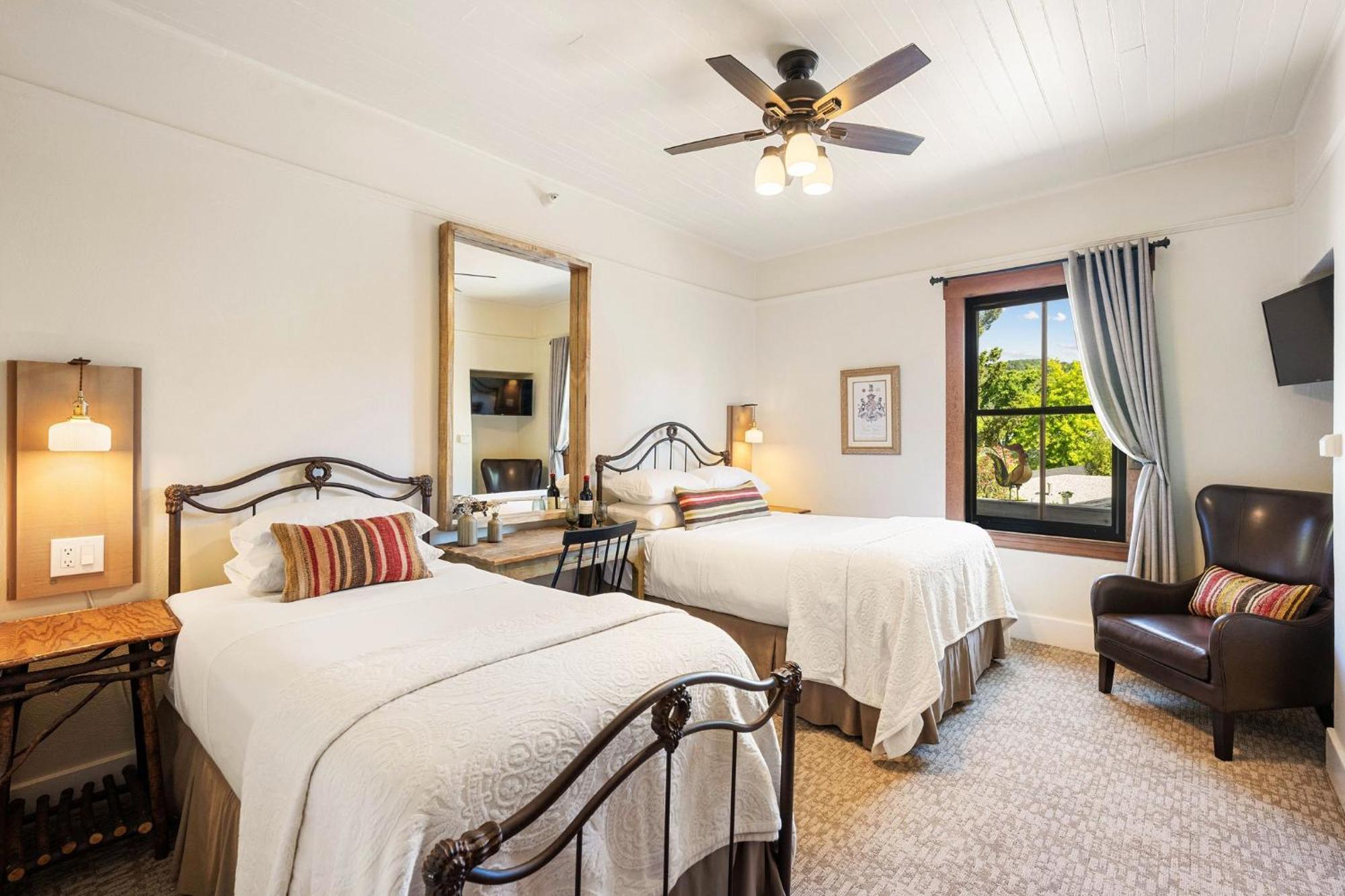 Sonoma Hotel Inn 3*
