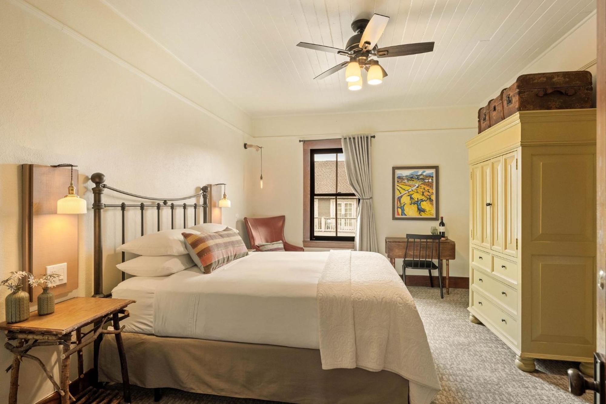 Sonoma Hotel Inn