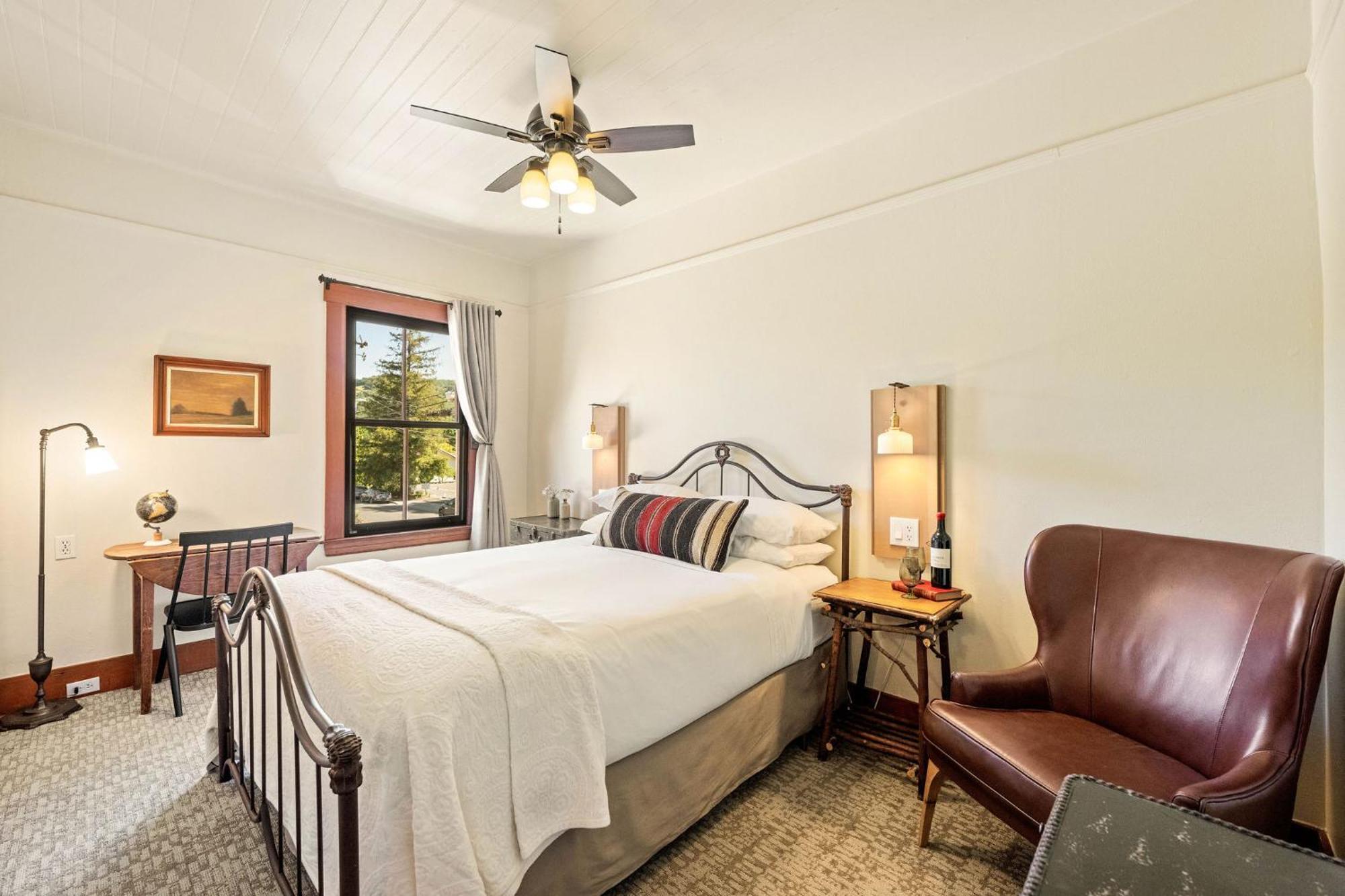 Sonoma Hotel